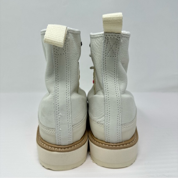 Converse Chuck Taylor Crafted Leather Hi Top Boot - Picture 6 of 9